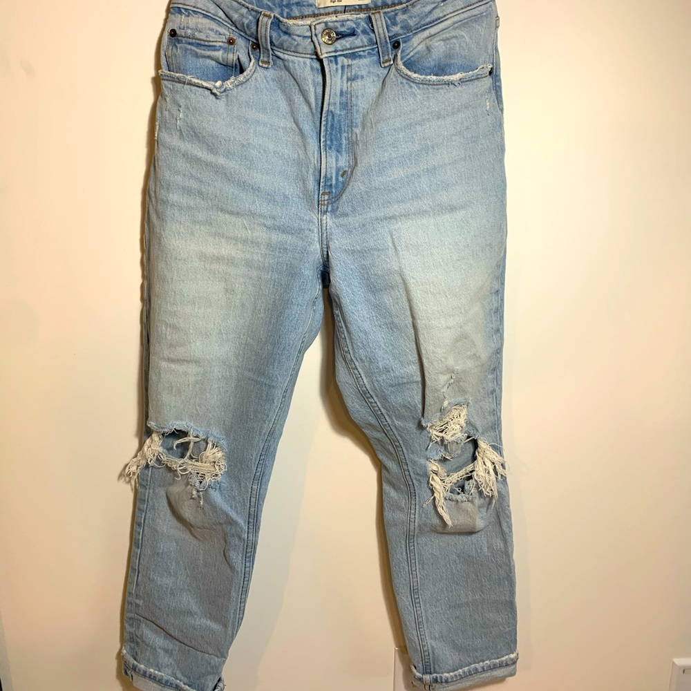 Abercrombie & Fitch light wash distress crop jeans
